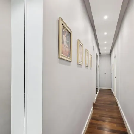 Champs-elysees & Arc De Triomphe - Cityapartmentstay Paříž