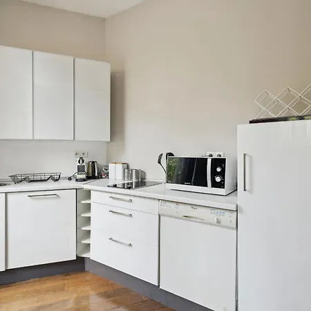 Champs-elysees & Arc De Triomphe - Cityapartmentstay Apartmán *