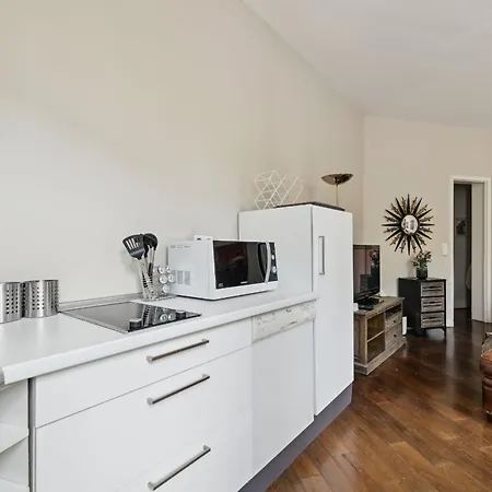 Champs-elysees & Arc De Triomphe - Cityapartmentstay * Paříž