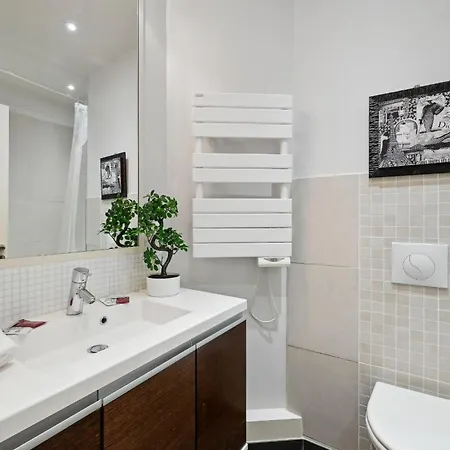 Champs-elysees & Arc De Triomphe - Cityapartmentstay Paříž