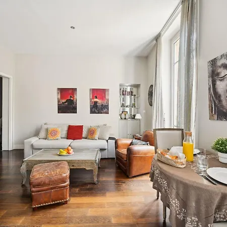 Champs-elysees & Arc De Triomphe - Cityapartmentstay * Paříž