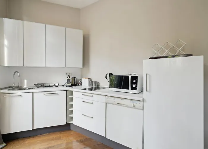 Champs-elysees & Arc De Triomphe - Cityapartmentstay Apartment *