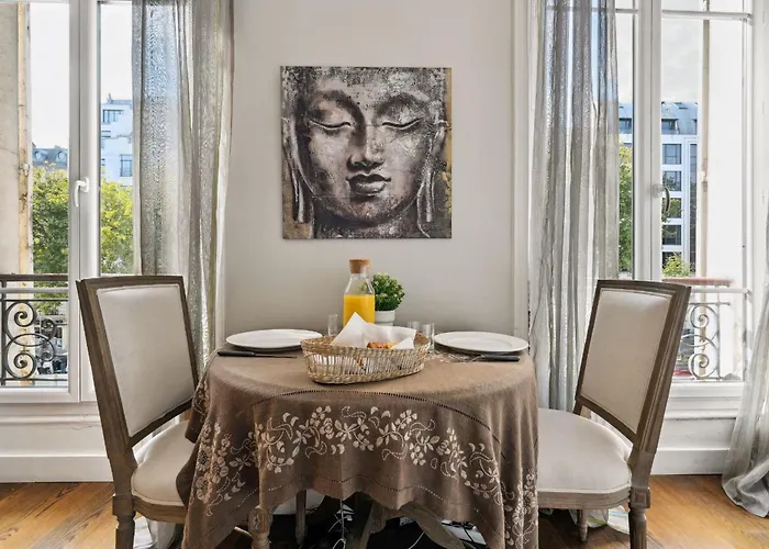 Champs-elysees & Arc De Triomphe - Cityapartmentstay *